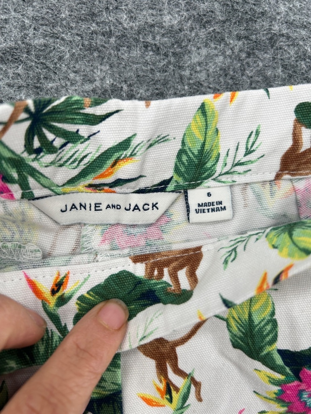 Janie and Jack Girls White Tropical Floral High-Rise Short Size 6 - Picture 2 of 5
